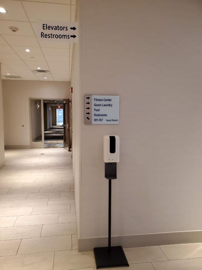 Holiday Inn Express & Suites Johnstown By Ihg Exterior foto
