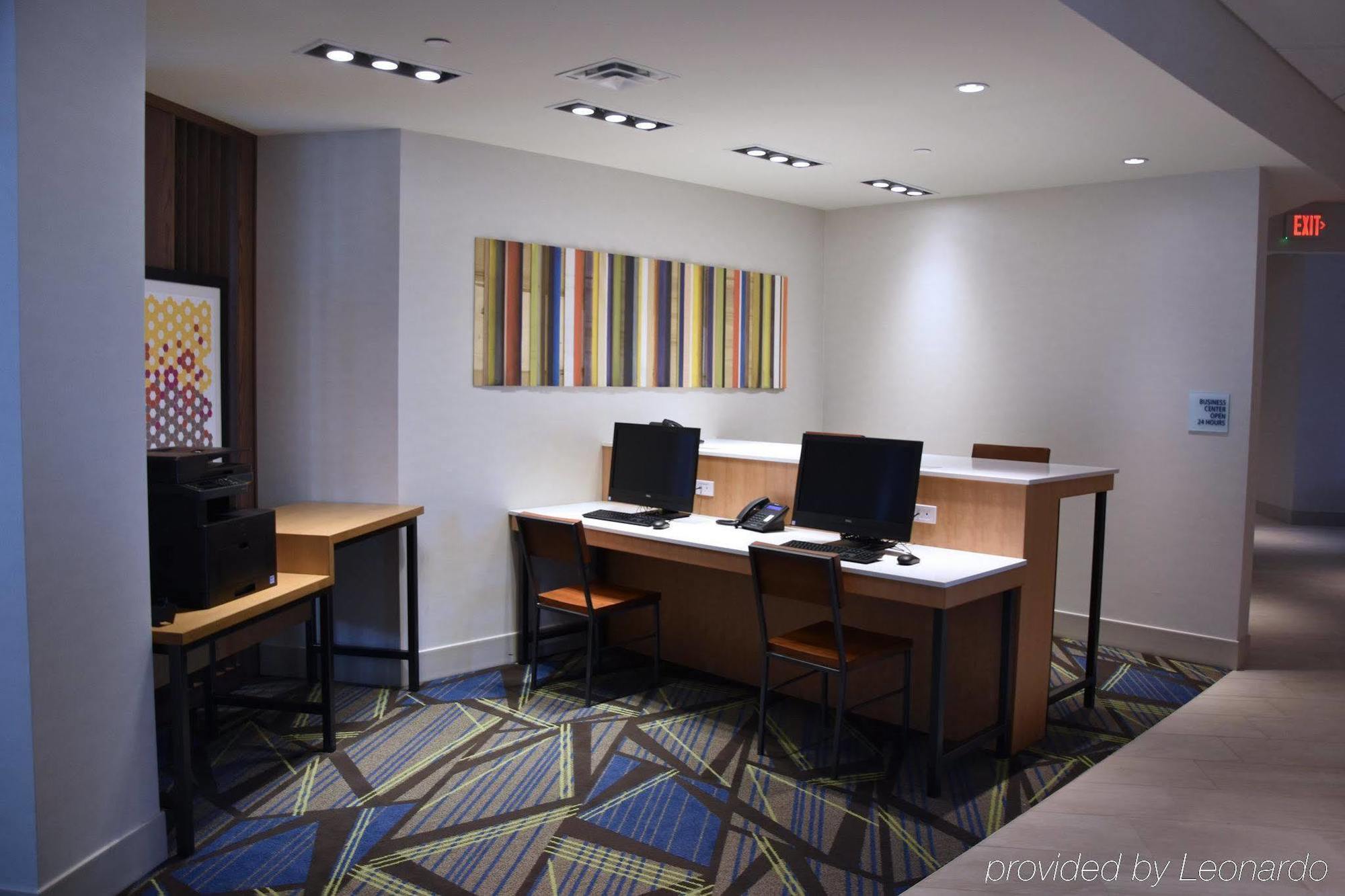 Holiday Inn Express & Suites Johnstown By Ihg Exterior foto